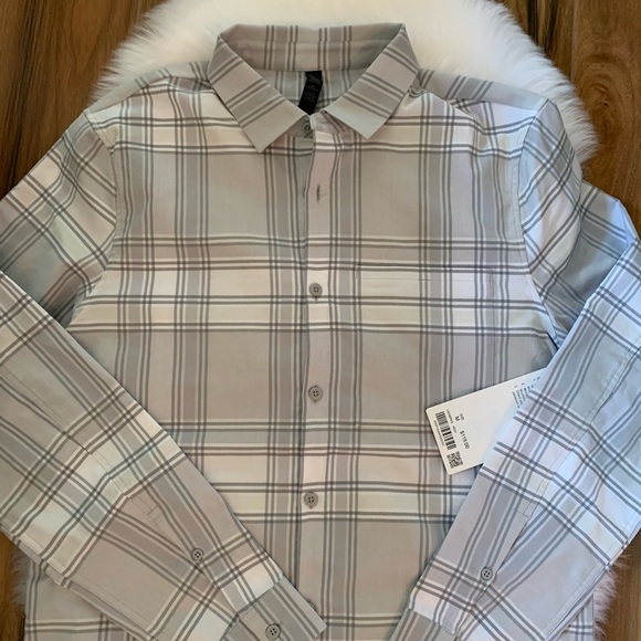 Masons peak flannel long sleeve button lululemon - Picture 2 of 6